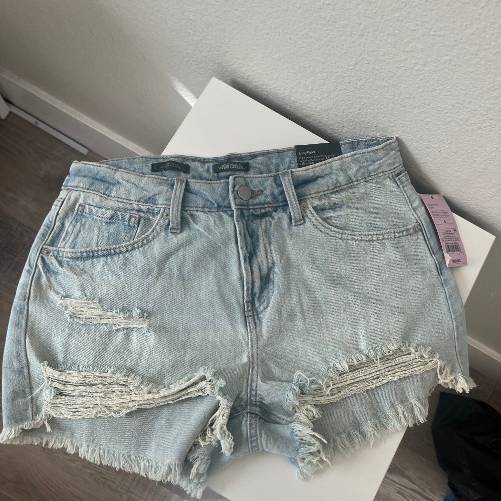 Shorts (Mid-Rise)